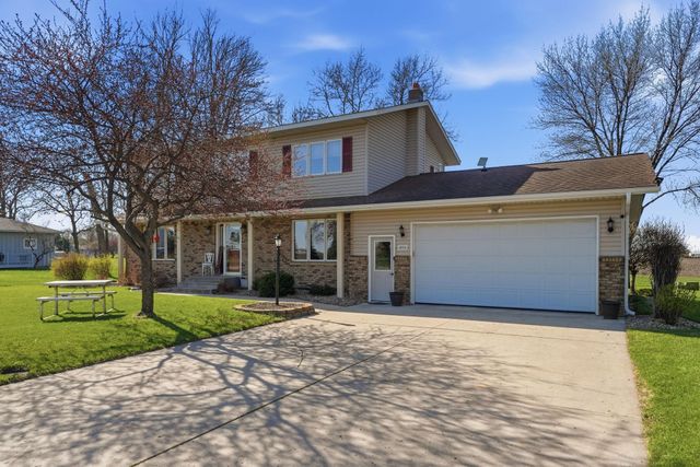 2859 19th Avenue SW, Willmar, MN 56201