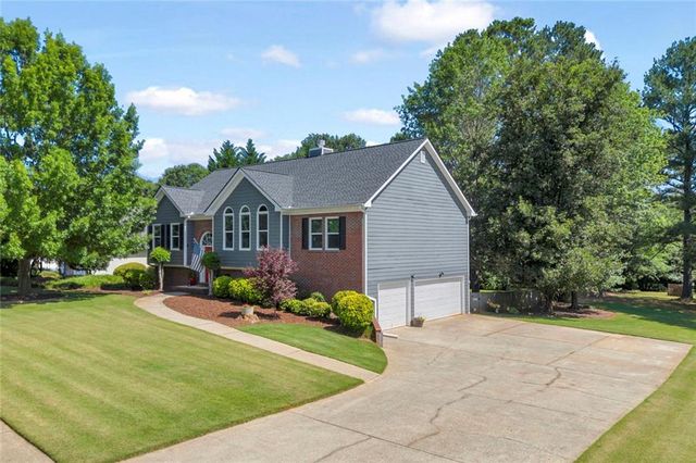 3102 Planters Mill Drive, Dacula, GA 30019
