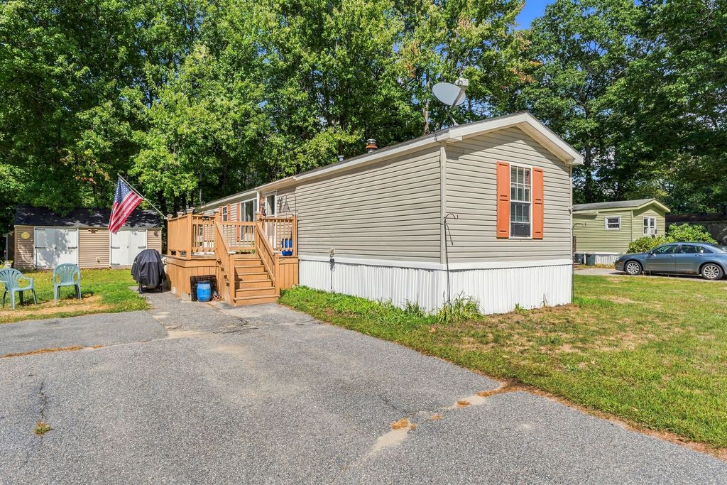 17 Arnold Drive, Lisbon, ME 04250 — photo 5