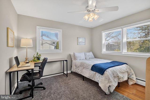 7 GRIGGS RD, Cranbury, NJ 08512