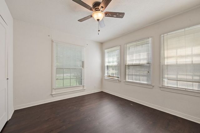 4520 W Lake Highlands Drive, The Colony, TX 75056