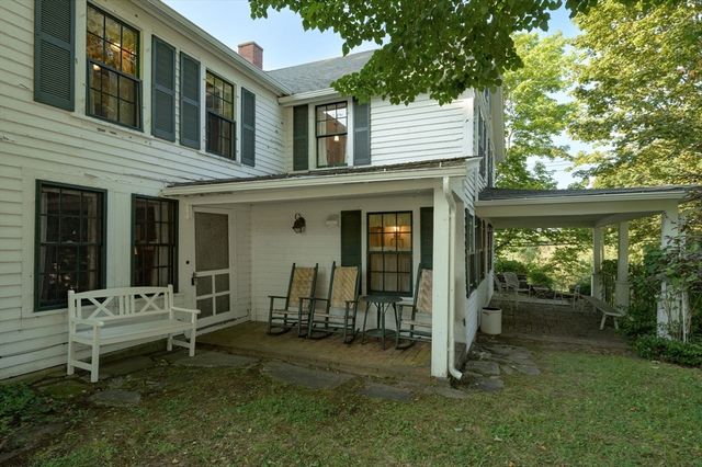 79 Main St, Blandford, MA 01008