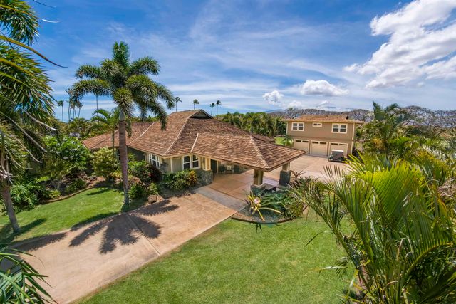 1050 Kapukaulua Pl, Paia, HI 96779
