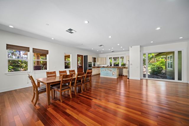 1050 Kapukaulua Pl, Paia, HI 96779