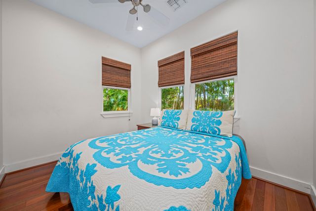 1050 Kapukaulua Pl, Paia, HI 96779