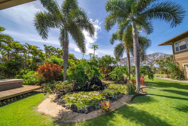 1050 Kapukaulua Pl, Paia, HI 96779