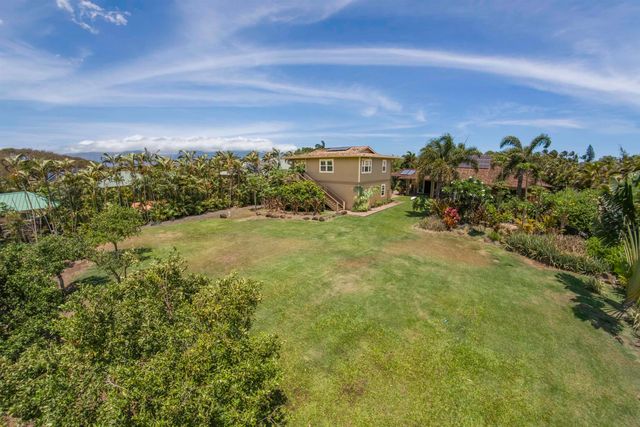 1050 Kapukaulua Pl, Paia, HI 96779