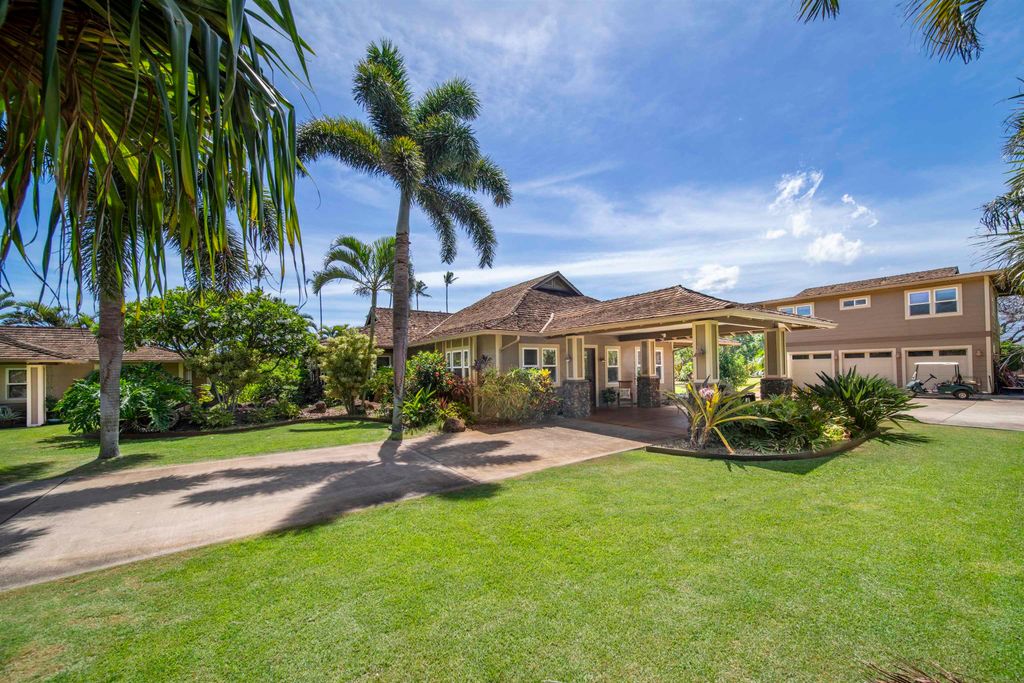 1050 Kapukaulua Pl, Paia, HI 96779