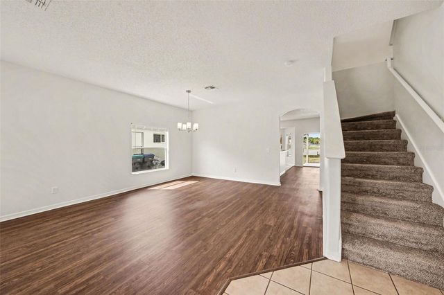 2512 HOLLY PINE CIRCLE, Orlando, FL 32820