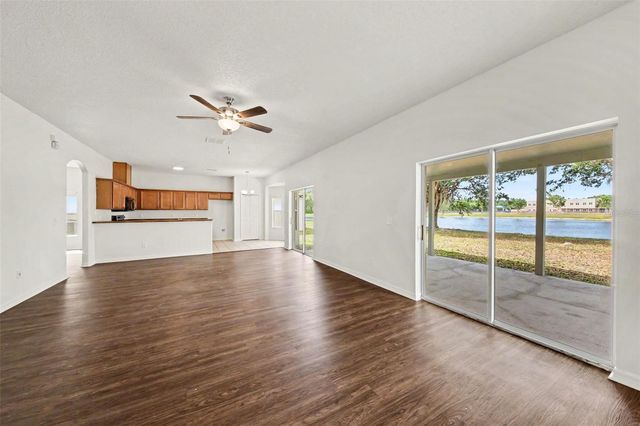 2512 HOLLY PINE CIRCLE, Orlando, FL 32820