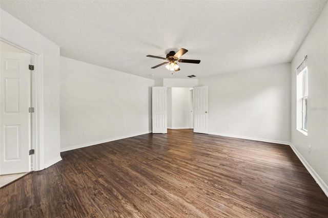 2512 HOLLY PINE CIRCLE, Orlando, FL 32820