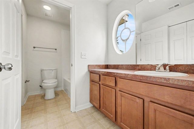 2512 HOLLY PINE CIRCLE, Orlando, FL 32820