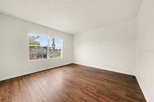2512 HOLLY PINE CIRCLE, Orlando, FL 32820