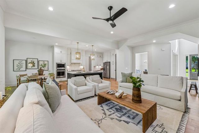9110 Greenway Court, Gainesville, GA 30506