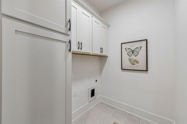 9110 Greenway Court, Gainesville, GA 30506