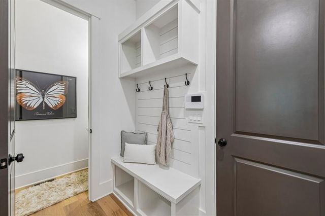 9110 Greenway Court, Gainesville, GA 30506