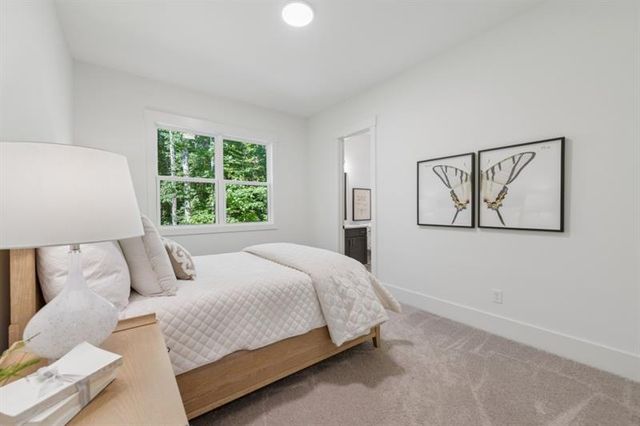 9110 Greenway Court, Gainesville, GA 30506
