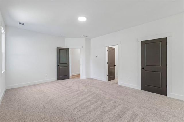 9110 Greenway Court, Gainesville, GA 30506