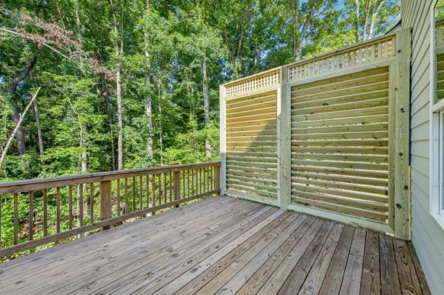 9110 Greenway Court, Gainesville, GA 30506