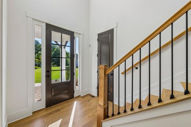 9110 Greenway Court, Gainesville, GA 30506