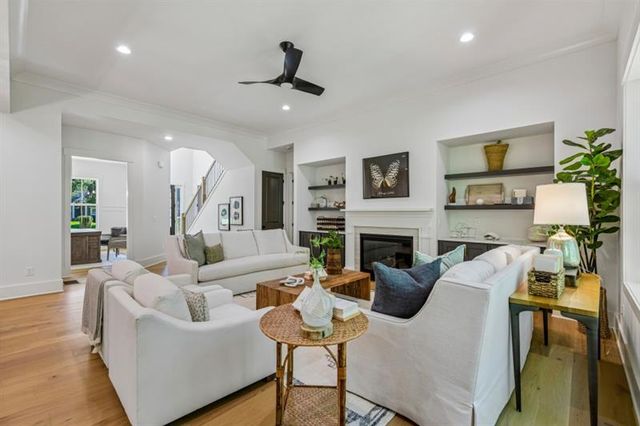 9110 Greenway Court, Gainesville, GA 30506
