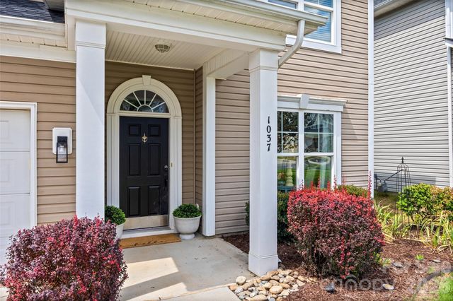 1037 Fleming Lane, Matthews, NC 28104