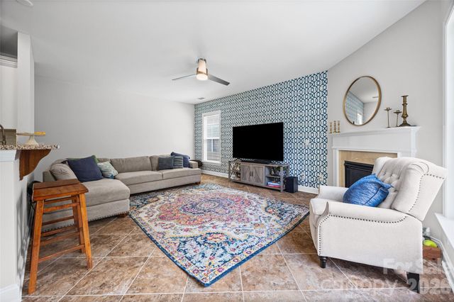1037 Fleming Lane, Matthews, NC 28104