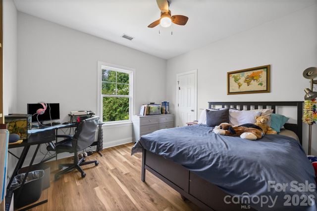 1037 Fleming Lane, Matthews, NC 28104