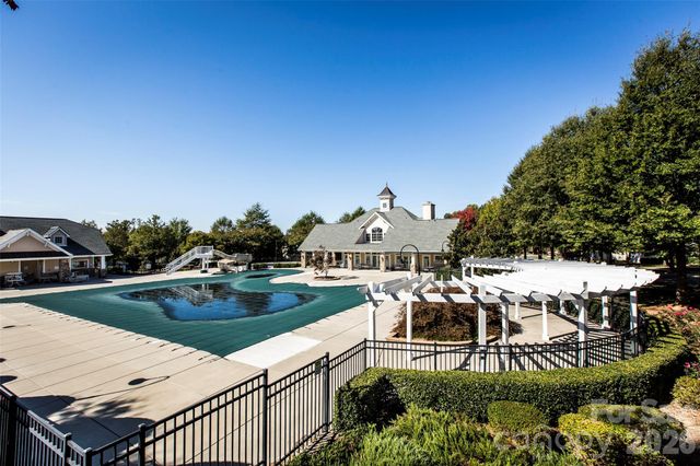 1037 Fleming Lane, Matthews, NC 28104