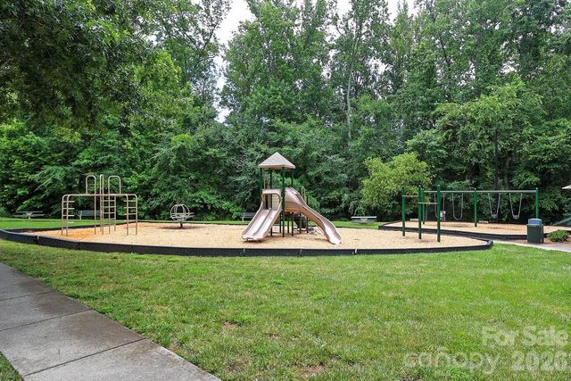 1037 Fleming Lane, Matthews, NC 28104