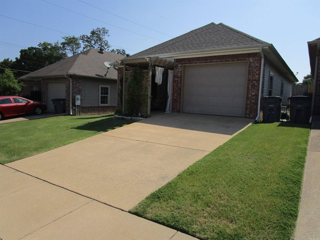 109 Lily Street, Hot Springs, AR 71901