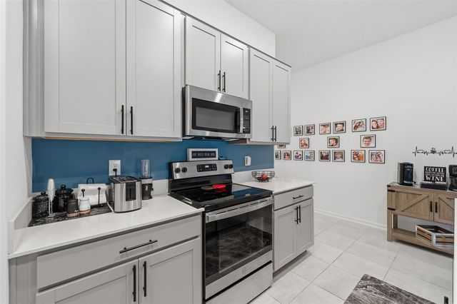 412 ADAMS ALE PLACE, Davenport, FL 33837