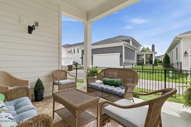 6108 Starflower St, Prospect, KY 40059