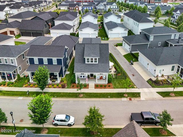 6108 Starflower St, Prospect, KY 40059