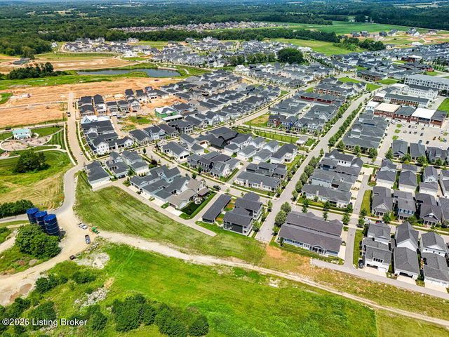 6108 Starflower St, Prospect, KY 40059