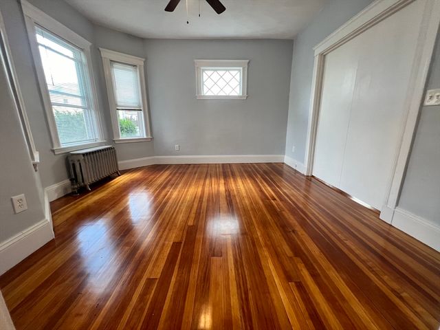 36 Golden 1, Medford, MA 02155