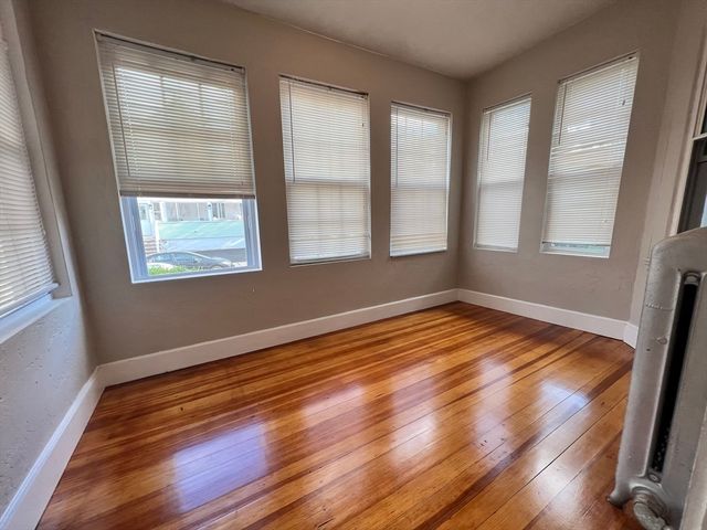 36 Golden 1, Medford, MA 02155