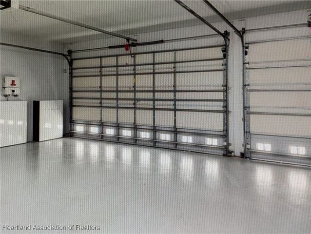 560 Sunset Pointe Drive, Lake Placid, FL 33852