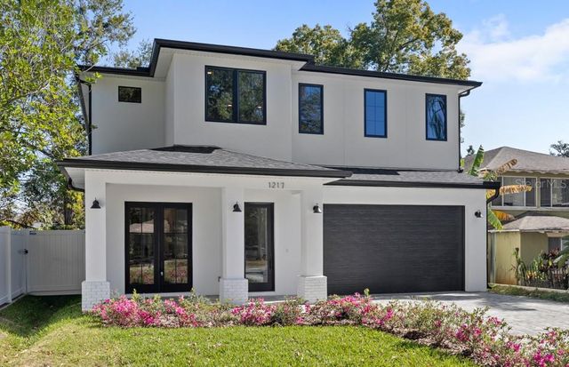 1217 CLOVERLAWN AVENUE, Orlando, FL 32806