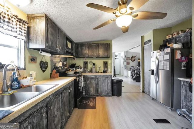 926 Silver Dollar Road, Milner, GA 30257