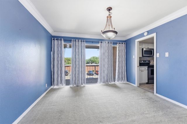 558 E Avenue J D, Grand Prairie, TX 75050