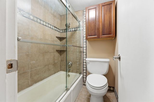 558 E Avenue J D, Grand Prairie, TX 75050