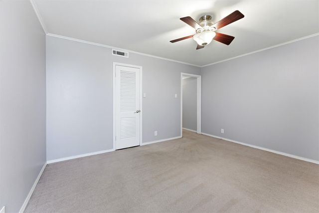 558 E Avenue J D, Grand Prairie, TX 75050