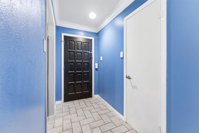 558 E Avenue J D, Grand Prairie, TX 75050