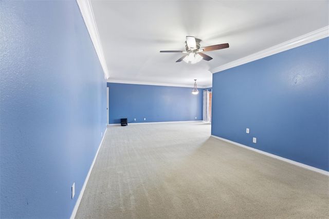 558 E Avenue J D, Grand Prairie, TX 75050