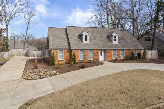 7964 DOVIE LN, Germantown, TN 38138