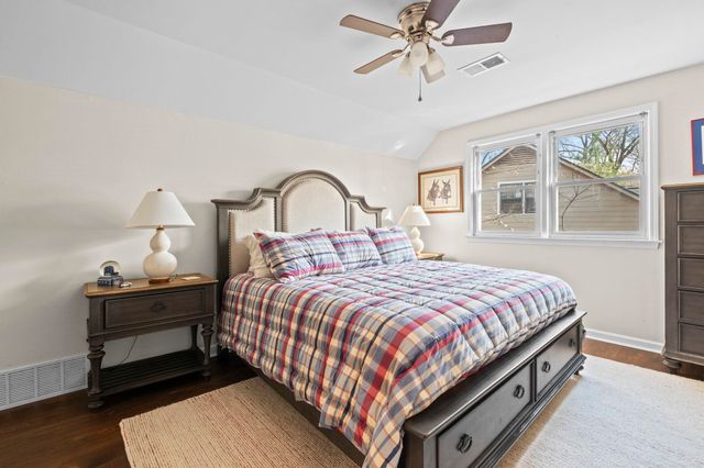 7964 DOVIE LN, Germantown, TN 38138