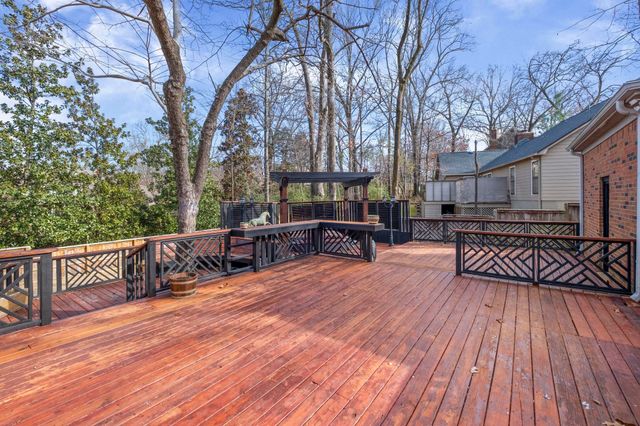 7964 DOVIE LN, Germantown, TN 38138