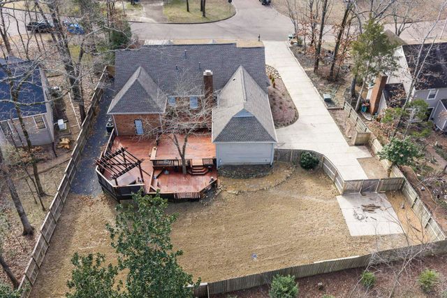 7964 DOVIE LN, Germantown, TN 38138