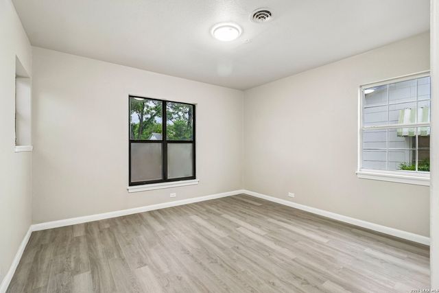 1410 Greer, San Antonio, TX 78210